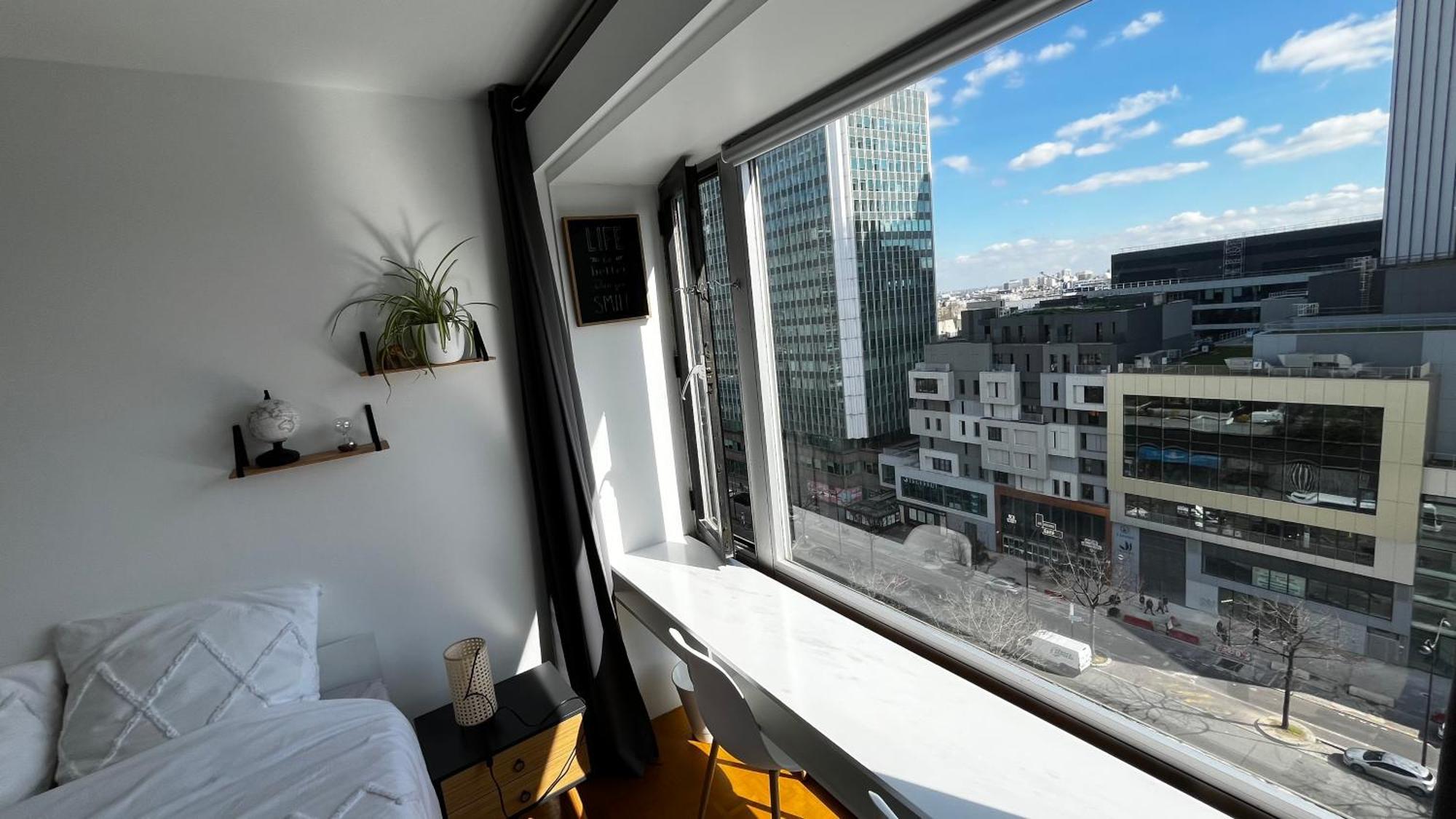 2 Private Bedrooms, Montparnasse Station باريس المظهر الخارجي الصورة