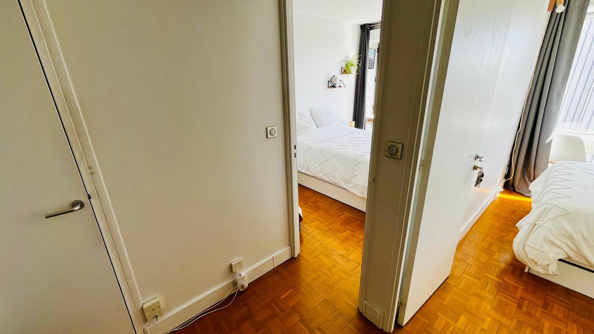 2 Private Bedrooms, Montparnasse Station باريس المظهر الخارجي الصورة